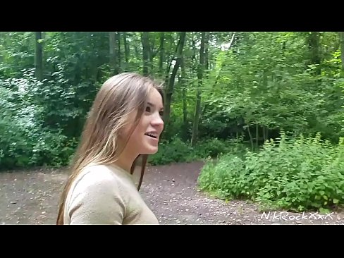 ❤️ Navrhol som Evelíne, aby sme si to rozdali na verejnom mieste! Povedala áno. Potom som ju jebala do zadku a vystriekala sa jej do úst. Potom sa vymočila. ❤❌ Šukanie na nás